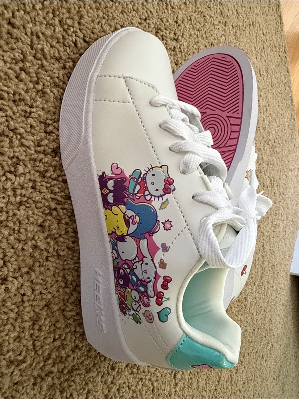 Heelys White Sneakers with Multicolor Sanrio Character Print